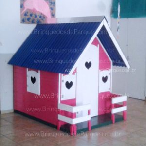 Casinha de Boneca Suíça Brinquedo de Madeira Educativo Brinquedos