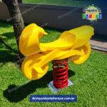 Brinquedos de Mola - Moto em Plástico Rotomoldado e Mola Galvanizada e Pintura Eletrostática, material reforçado que aumentará ainda o custo benefício. Playground de Ferro - Brinquedo de Parquinho - Brinquedos de Ferro em Condomínios, Escolas, Creches, Praças, Chácaras, Sítios e Mobiliário Urbano.