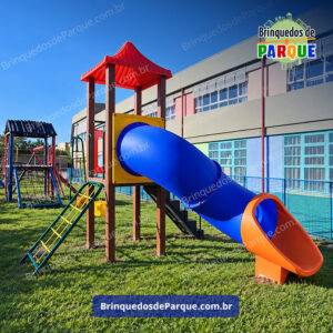 Playground Ecológico de Madeira Plástica KMP 0102 - Brinquedos para Parquinhos - Playground Infantil - Brinquedos de Parque para Escolas, Condomínios, Clubes, Hotéis - Brinquedão para Brinquedoteca