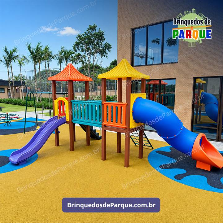Parque 0205 - Playground Ecológico de Madeira Plástica - Brinquedos para Parquinhos - Playground Infantil - Brinquedos de Parque para Escolas, Condomínios, Praças, Construtoras, Clubes, Hotéis, Brinquedão para Brinquedoteca