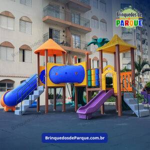 Parque 0402 - Playground Ecológico de Madeira Plástica - Brinquedos para Parquinhos - Playground Infantil - Brinquedos de Parque para Escolas, Condomínios, Praças, Construtoras, Clubes, Hotéis, Brinquedão para Brinquedoteca