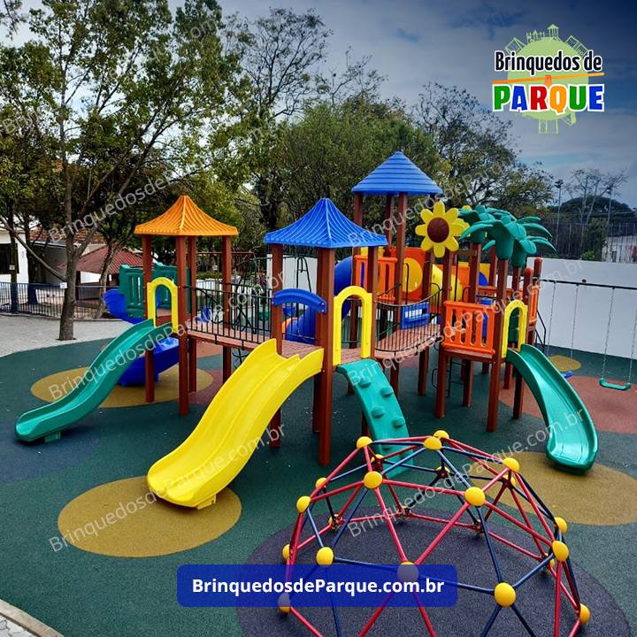 Parque 0702 - Playground Ecológico de Madeira Plástica - Brinquedos para Parquinhos - Playground Infantil - Brinquedos de Parque para Escolas, Condomínios, Praças, Construtoras, Clubes, Hotéis, Brinquedão para Brinquedoteca
